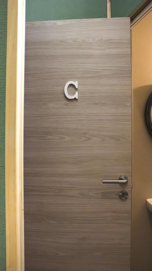Don Pes Travel Rooms Сассарі Екстер'єр фото