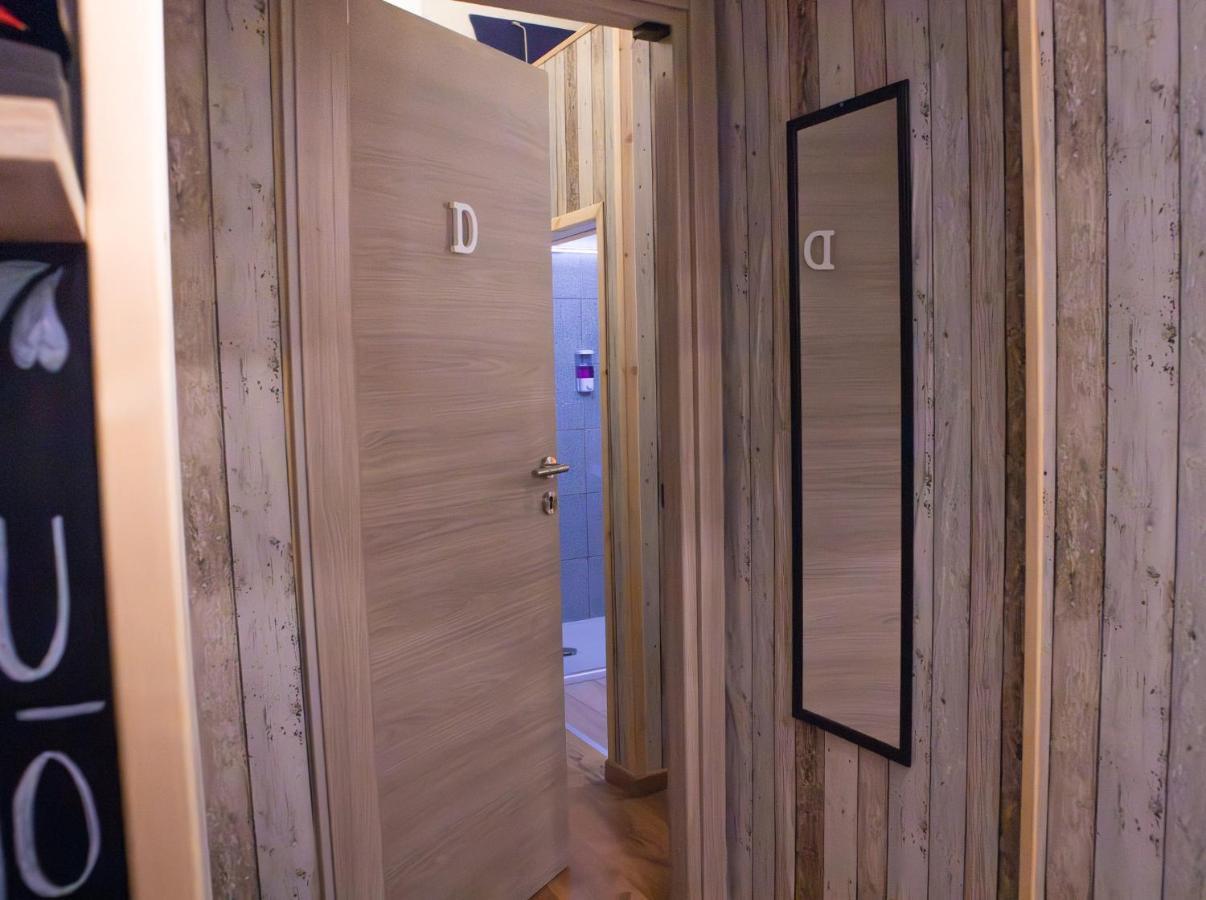 Don Pes Travel Rooms Сассарі Екстер'єр фото
